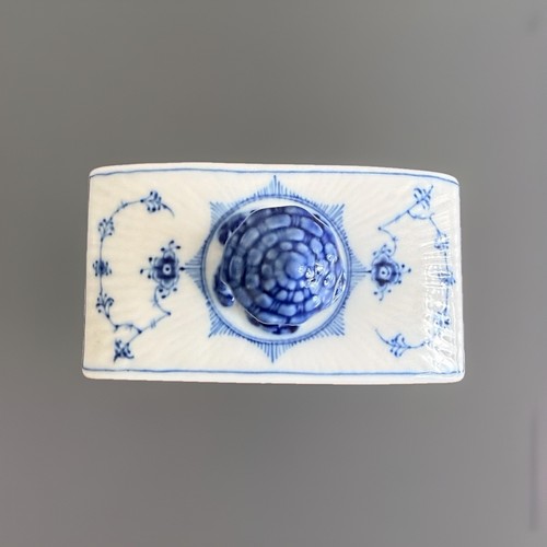 Blue fluted plain royal - plain,