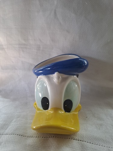 Disney donald duck head - 3d,