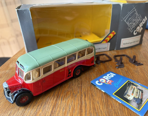 Corgi model bus - bus, d949/15