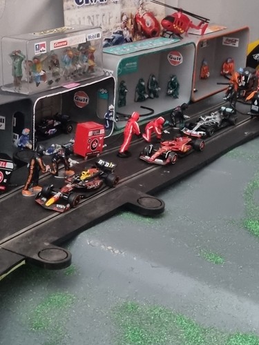 Scalextric props buildings - scalextric,