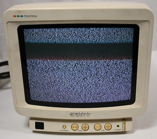 Vintage sony trinitron - 8",