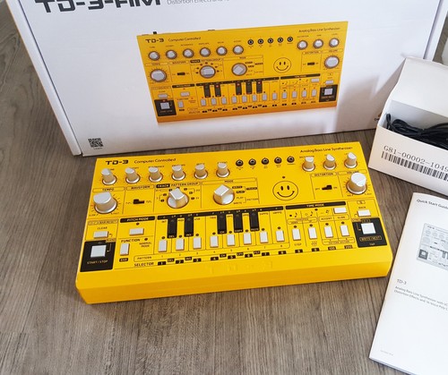 Behringer analog bass - analog,