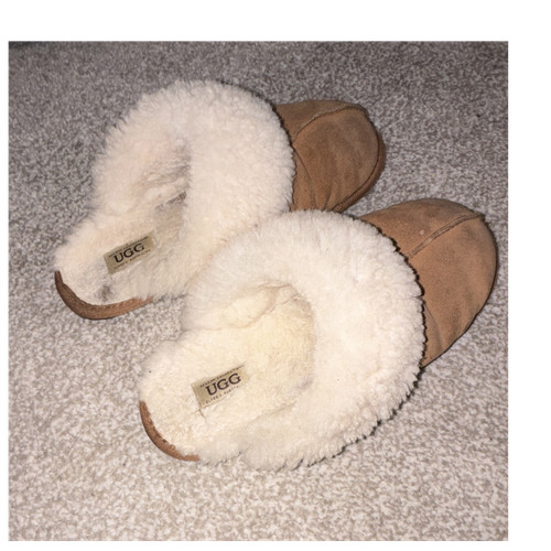 Well worn ugg - ugg, scuffette