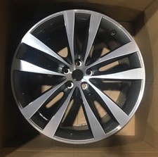 Genuine Jaguar 20" XJ351 Venom Alloy Wheel Grey & Diamond Cut 10jx20 Offset 46mm