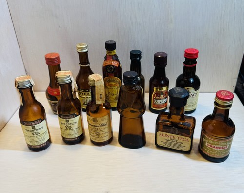 Lot miniature liquor - lot, of