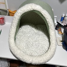 Igloo Cat Bed
