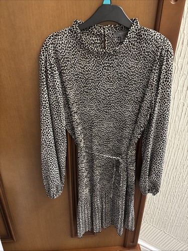 Animal print long sleeve dress - animal,