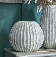 Ceramic rustic vase ribbed - rustic,