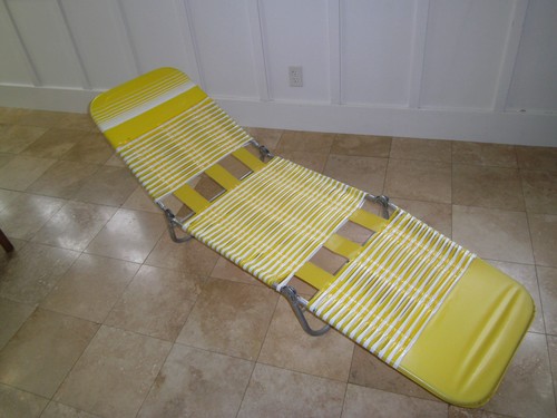 Vtg tri fold jelly tube - tri, chaise