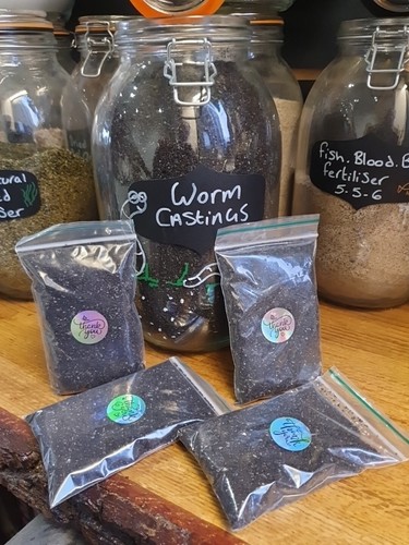 Worm castings manure 100 - castings, 100%
