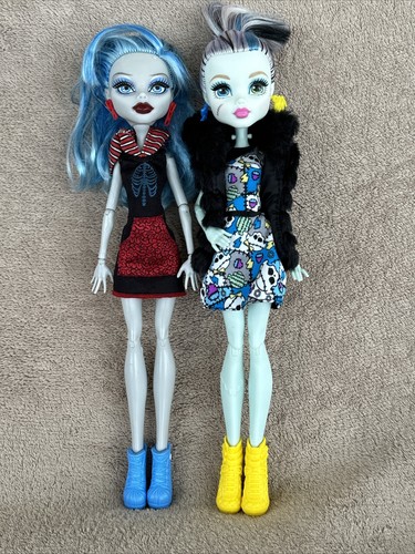 Monster high doll - high,