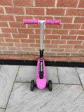 isporter XL Pink Scooter.  Adjustable Height, Fold Away, Light Up Wheels