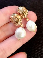 Vintage Style Natural Baroque