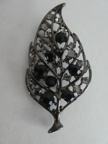 Vintage brooch large leaf - vintage,