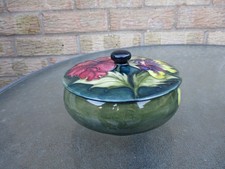 MOORCROFT HIBISCUS ON GREEN