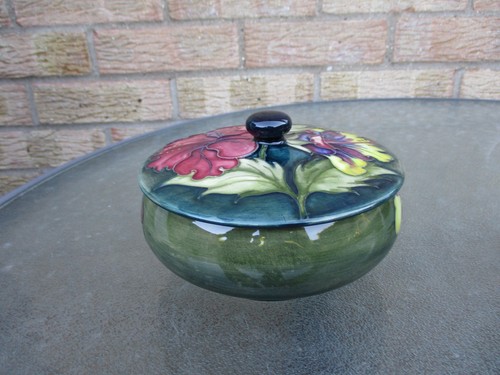 Moorcroft hibiscus green - on,