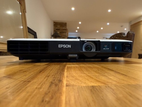 Epson 1781w 3200 lumens - epson,