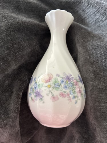 Wedgewood bone china angela - bone,