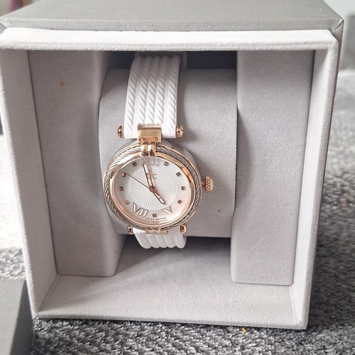 Y18001l1 quartz analogue - quartz,