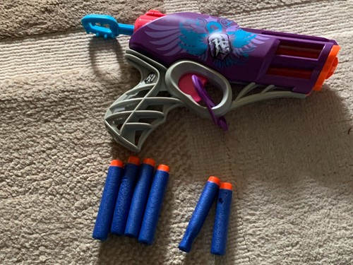 Nerf dart gun - gun, with