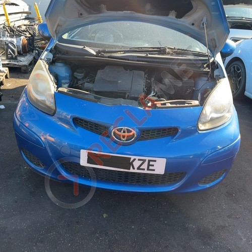 Toyota aygo blue vvt - toyota,