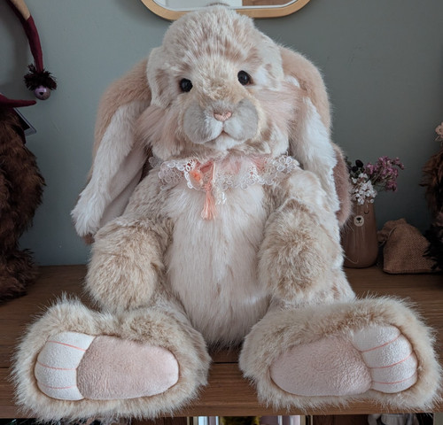 Charlie bears willa - charlie,