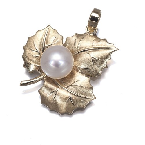 Auth mikimoto pendant - auth, akoya