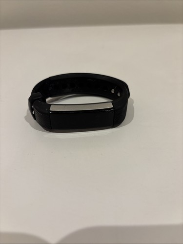 Fitbit alta fitness tracker - alta,