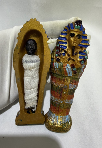 Ancient egyptian antiques king - antiques,