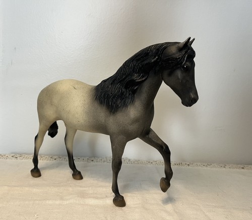 Breyer model horse blue roan - breyer, horse,