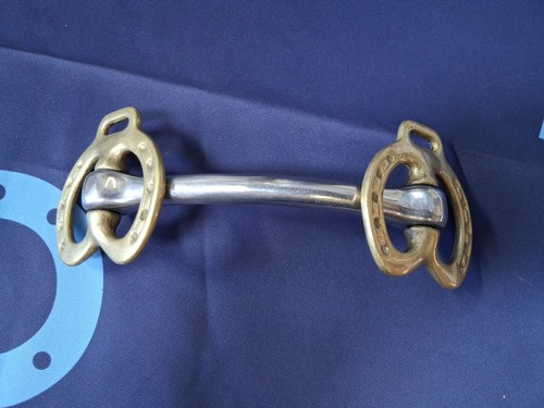 Stallion in hand - 1/2",