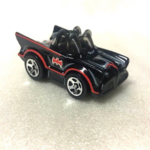 Hot wheels batman car - batman, mini