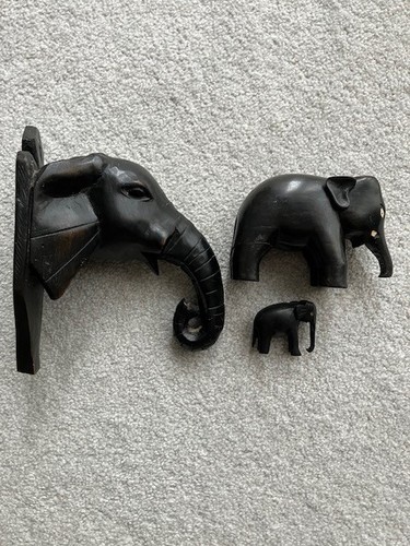 Set hand carved dark - hand‑carved,