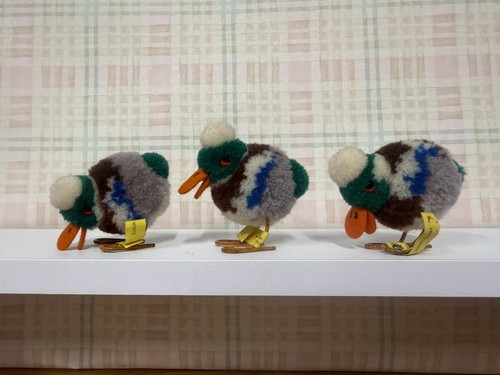 Vintage steiff pom - pom, wool