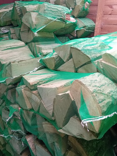Large nets hardwood logs - large,