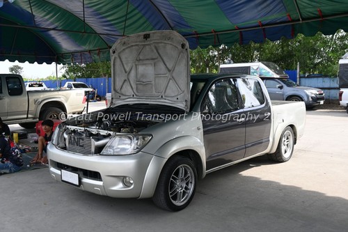 Truck photo 12x8 toyota - -,