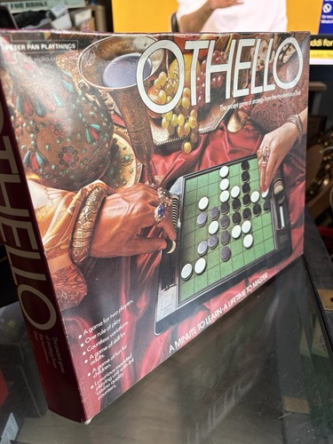 Othello vintage strategy board - othello,