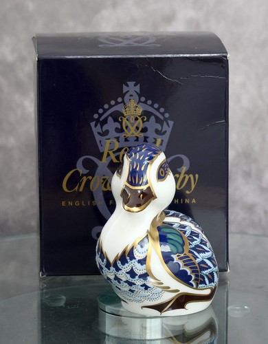 Royal crown derby sitting - crown, 'sitting