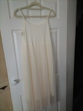 TU cream ivory pleated