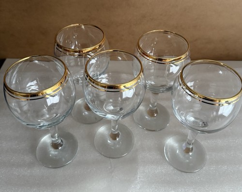 Gold rimmed chivalry - gold,