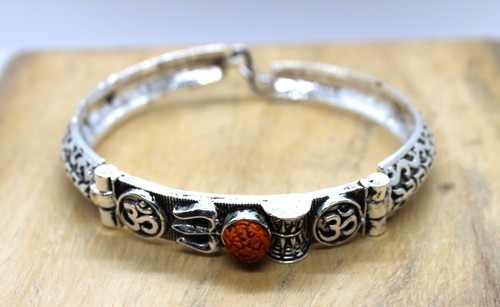 Trishul damru rudraksha - om,