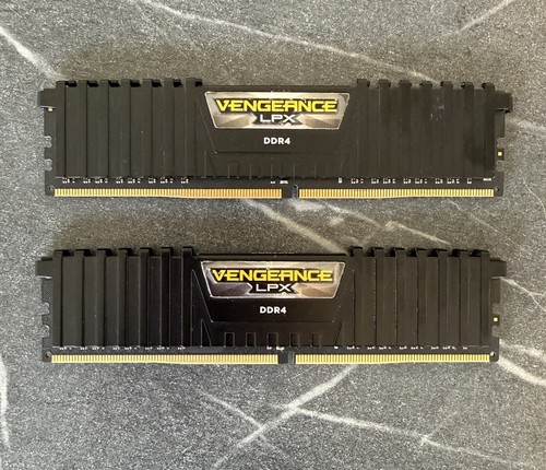 Corsair vengeance lpx 16gb - corsair,