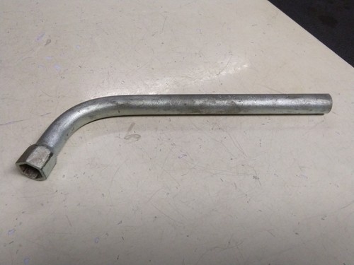 Alfa romeo wheel brace tool - alfa,