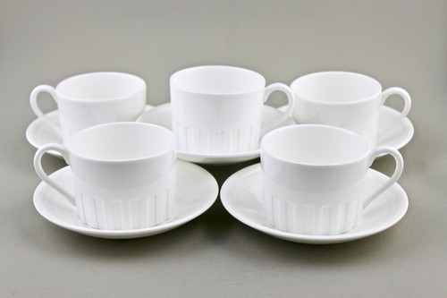 Wedgwood fine bone china - bone,