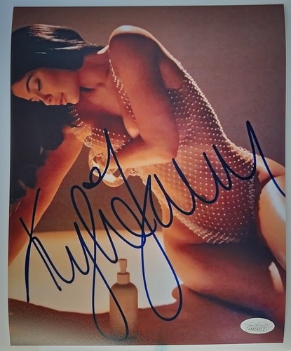 Kylie jenner signed - kylie,