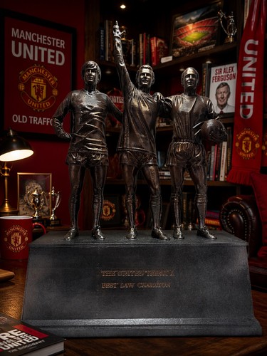 United trinity replica statue - united,