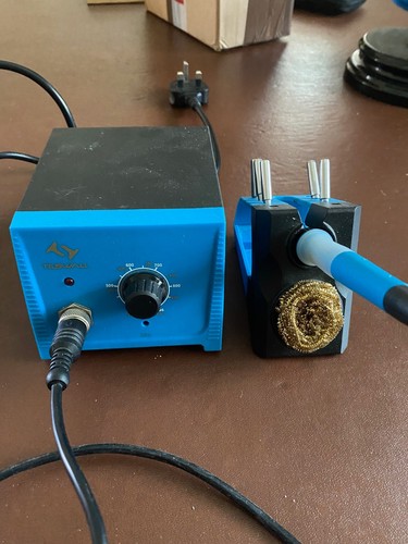 Tilswall soldering station