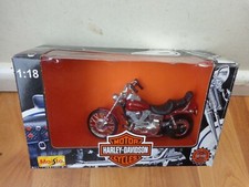 1/18 MAISTO CLASSIC XL 1200C SPORTSTER CUSTOM RED HARLEY DAVIDSON MOTORCYCLE