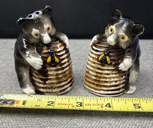 Vintage honey pot - honey, bear