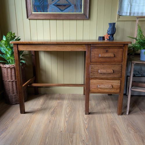 Vintage oak pedestal - vintage,